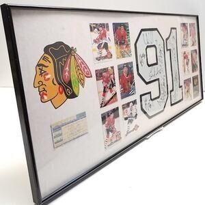 Chicago Blackhawks NHL Signed Hockey Team Autograph collectable College